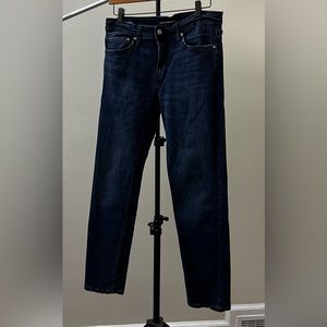 listing-status-banner